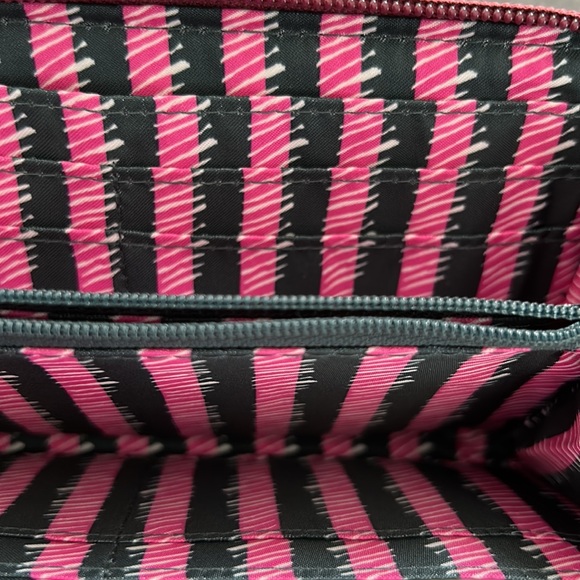 Vera Bradley Continental Wrislet  New. Color Hawthorn Roe - Picture 9 of 10